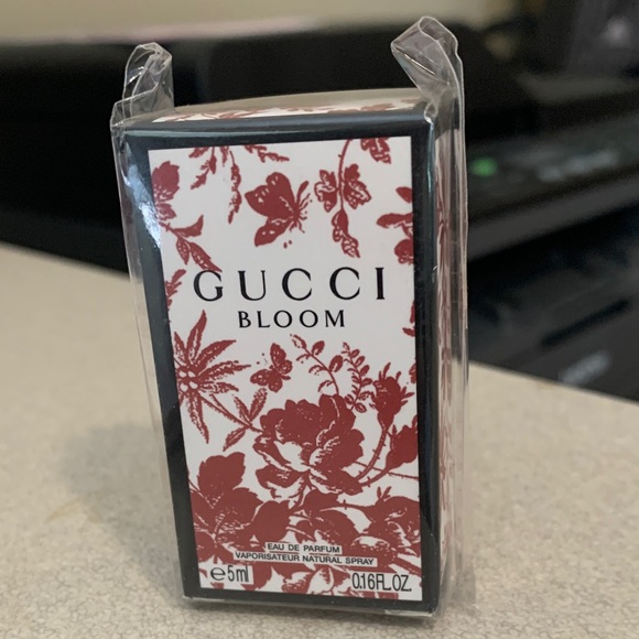 Gucci Bloom Floral Luxury Perfume NWT/SEALED - Picture 3 of 5